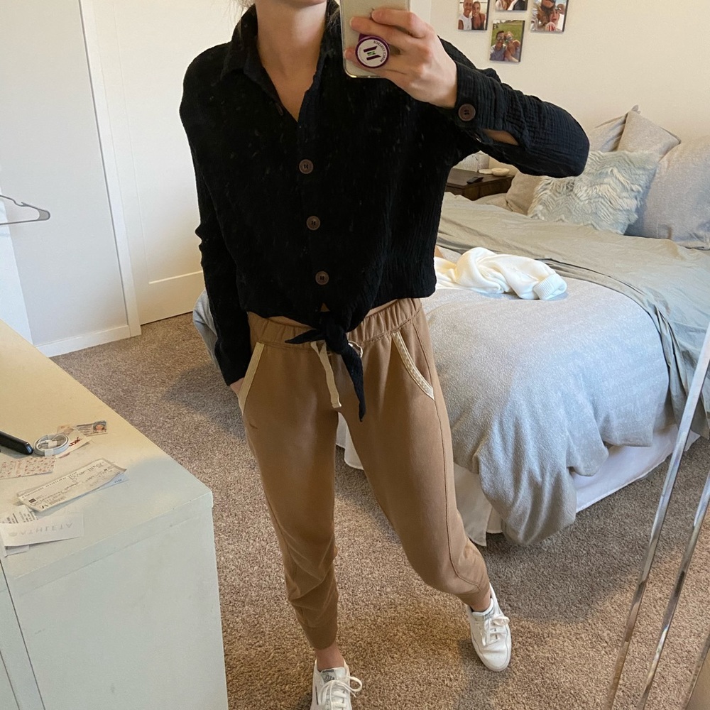 Free people black cropped button up. Like New!